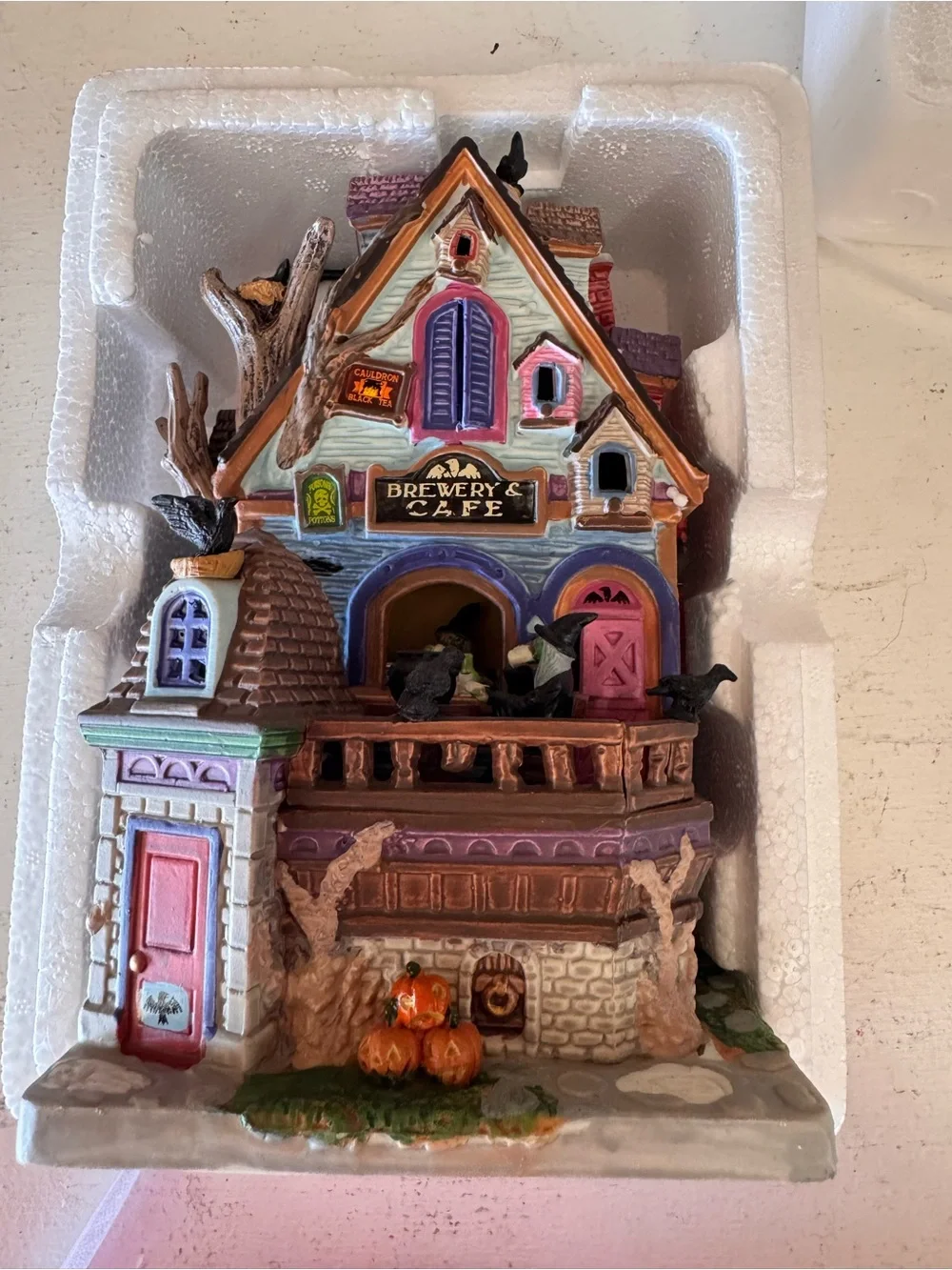 Lemax spookytown village